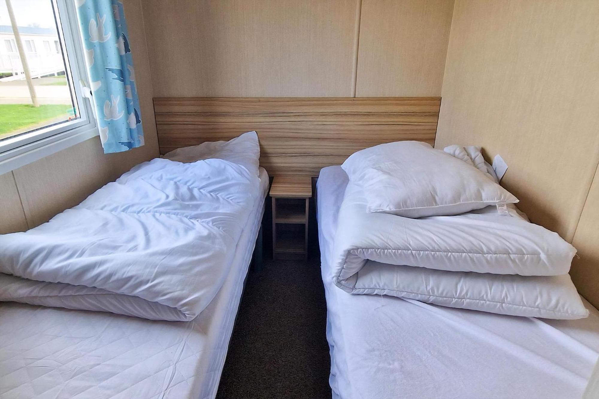 8 Berth Caravan For Hire At Manor Park Near To A Great Beach Ref 23041C Hunstanton Eksteriør bilde