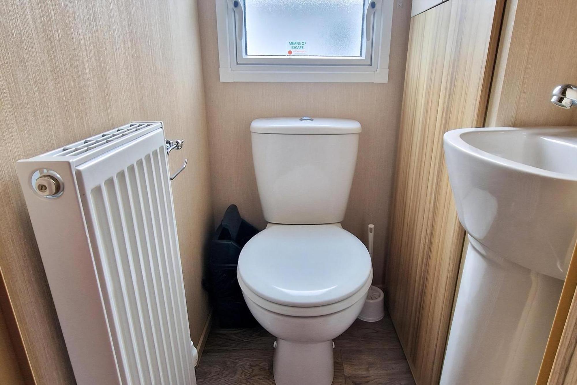 8 Berth Caravan For Hire At Manor Park Near To A Great Beach Ref 23041C Hunstanton Eksteriør bilde