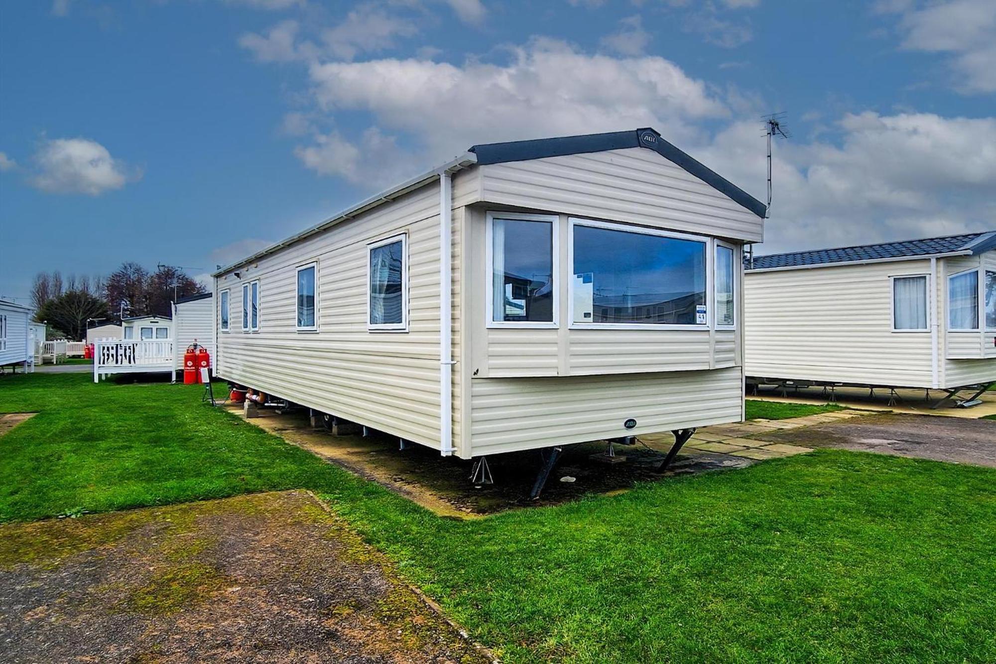 8 Berth Caravan For Hire At Manor Park Near To A Great Beach Ref 23041C Hunstanton Eksteriør bilde
